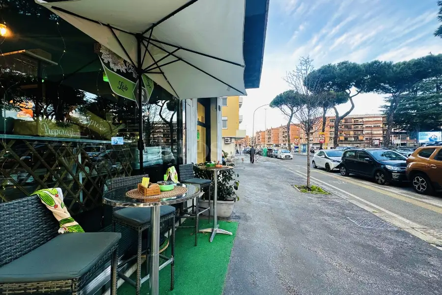 Negozio in vendita di 80 mq a €260.000 (rif. 7/2026)