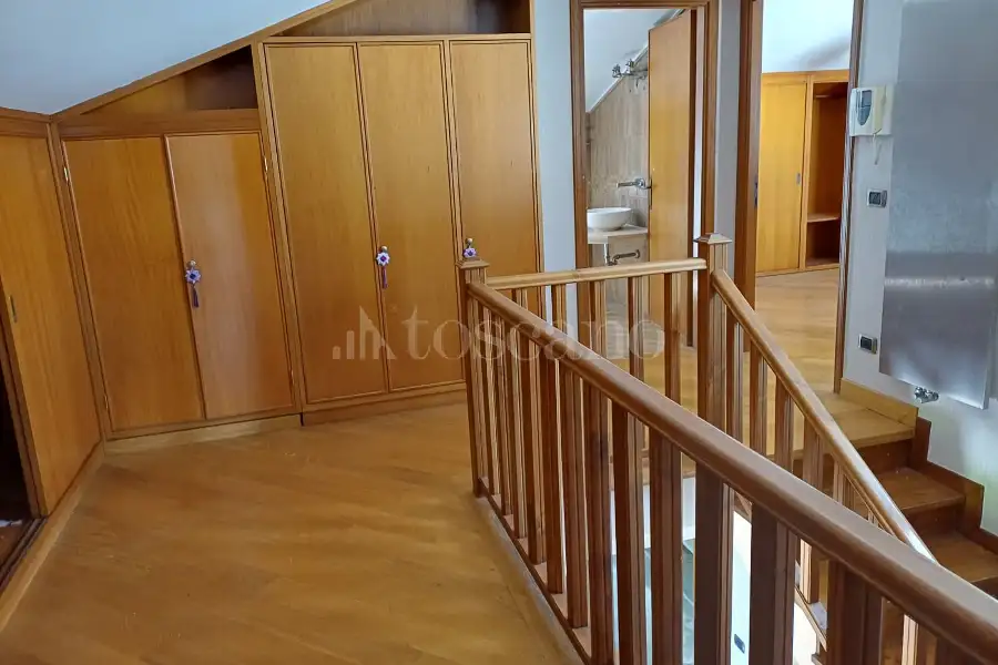 Villa in vendita di 370 mq a €495.000 (rif. 9/2026)
