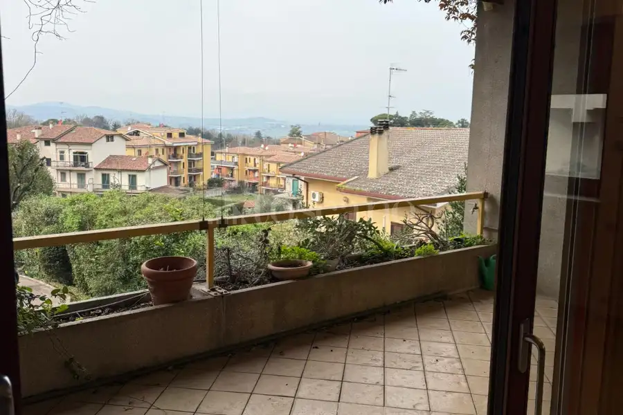 Casa in affitto di 218 mq a €1.800 (rif. 14/2026)