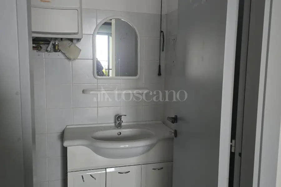 Negozio in affitto di 132 mq a €1.100 (rif. 16/2026)