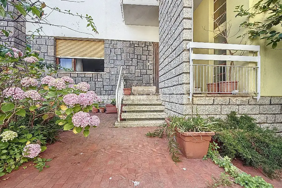 Casa Indipendente in vendita di 380 mq a €820.000 (rif. 90/2025)