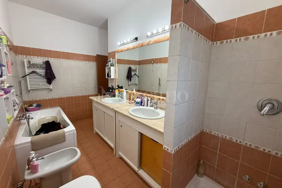 Attico in vendita di 106 mq a €299.000 (rif. 12/2026)
