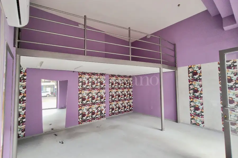 Negozio in affitto di 40 mq a €400 (rif. 7/2026)