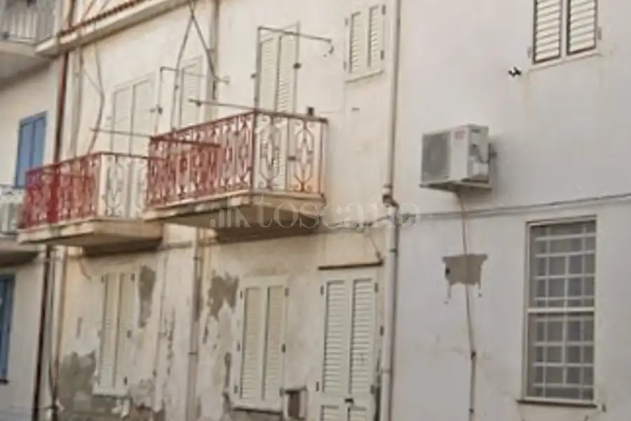Palazzo in vendita di 160 mq a €40.000 (rif. 3/2026)