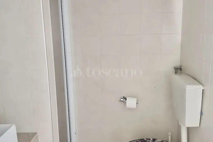 Negozio in affitto di 100 mq a €750 (rif. 54/2025)