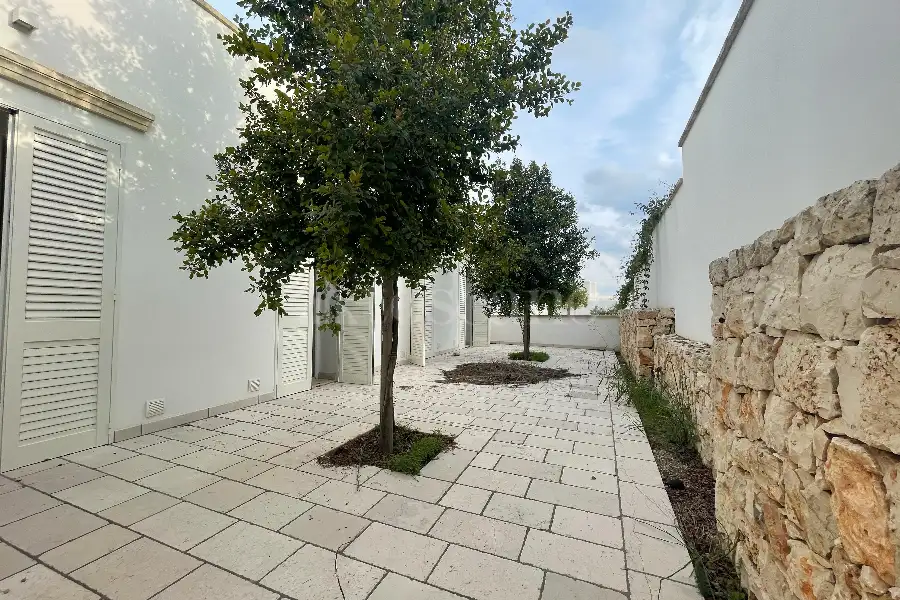 Villa Bifamiliare in vendita di 240 mq a €477.000 (rif. 2/2025)