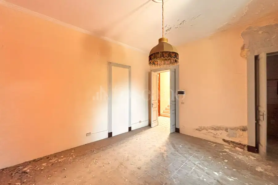Casa Indipendente in vendita di 313 mq a €295.000 (rif. 134/2026)