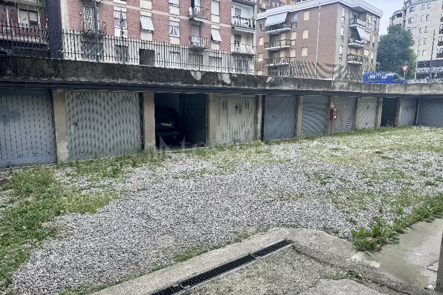 Box in vendita di 35 mq a €69.000 (rif. 71/2025)