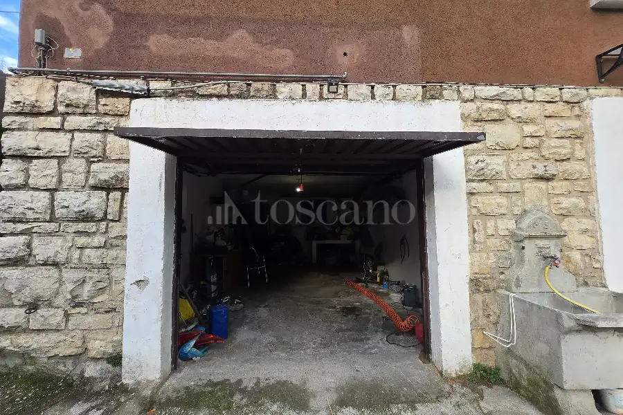 Casa Indipendente in vendita di 230 mq a €380.000 (rif. 10/2025)