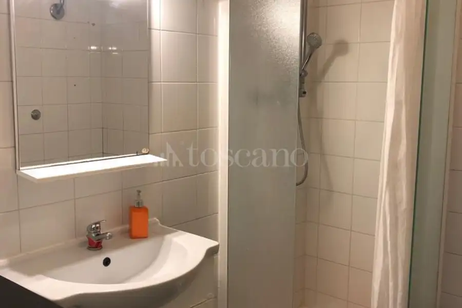 Villa Plurifamiliare in vendita di 260 mq trattativa riservata (rif. 17/2025)