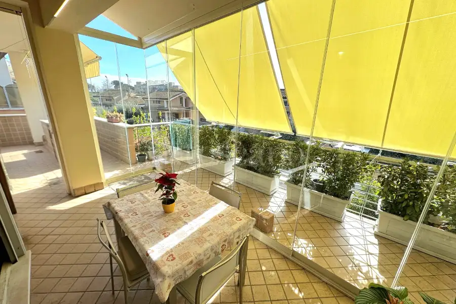Villa Bifamiliare in vendita di 200 mq a €610.000 (rif. 4/2026)