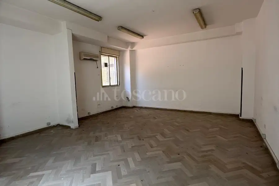 Ufficio in vendita di 310 mq a €309.000 (rif. 50/2025)