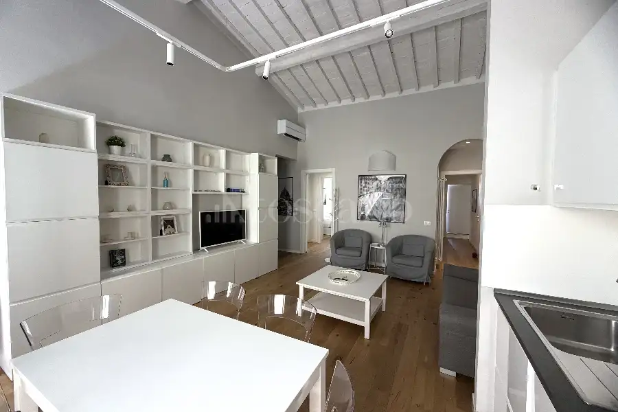 Casa in vendita di 95 mq a €570.000 (rif. 33/2026)