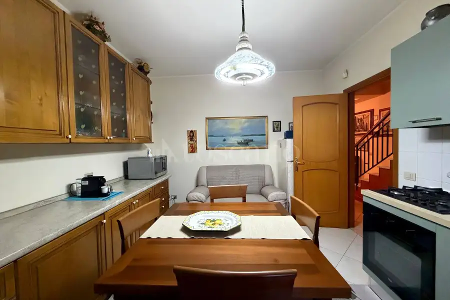 Villino a Schiera in vendita di 190 mq a €218.000 (rif. 19/2026)