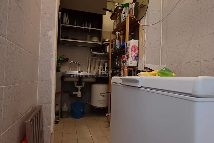 Negozio in affitto di 50 mq a €900 (rif. 2/2026)