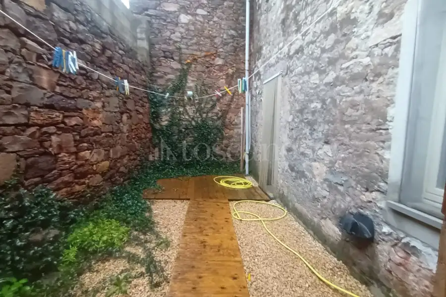 Casa Indipendente in vendita di 200 mq a €440.000 (rif. 1/2026)