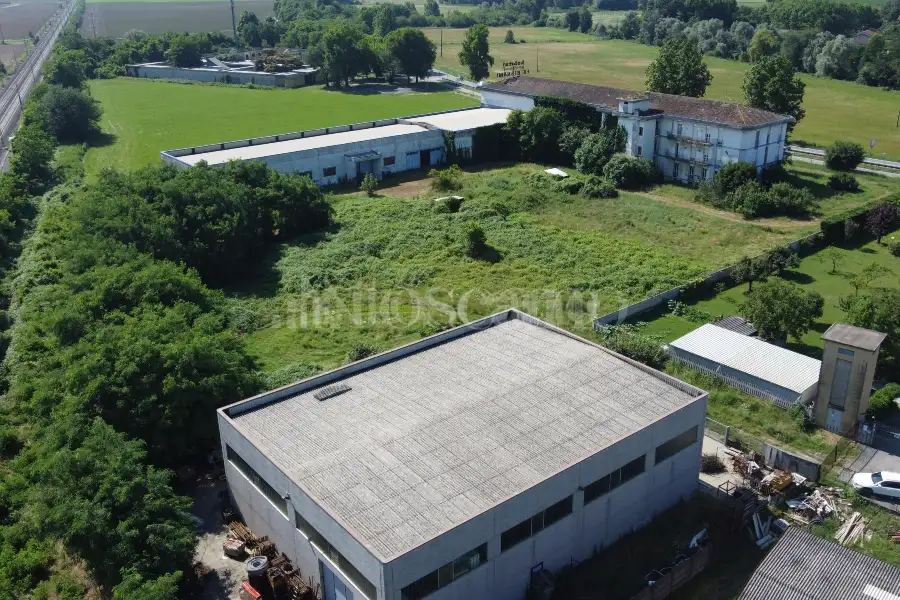 Terreno in vendita di 2934 mq a €200,000 (rif. TS0037VE.B)