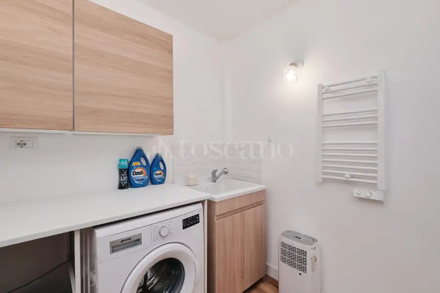 Villa in vendita di 259 mq a €1.100.000 (rif. 2/2026)
