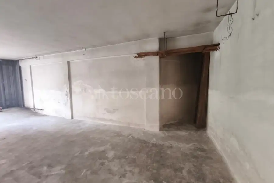 Box in vendita di 28 mq a €27.000 (rif. 41/2026)