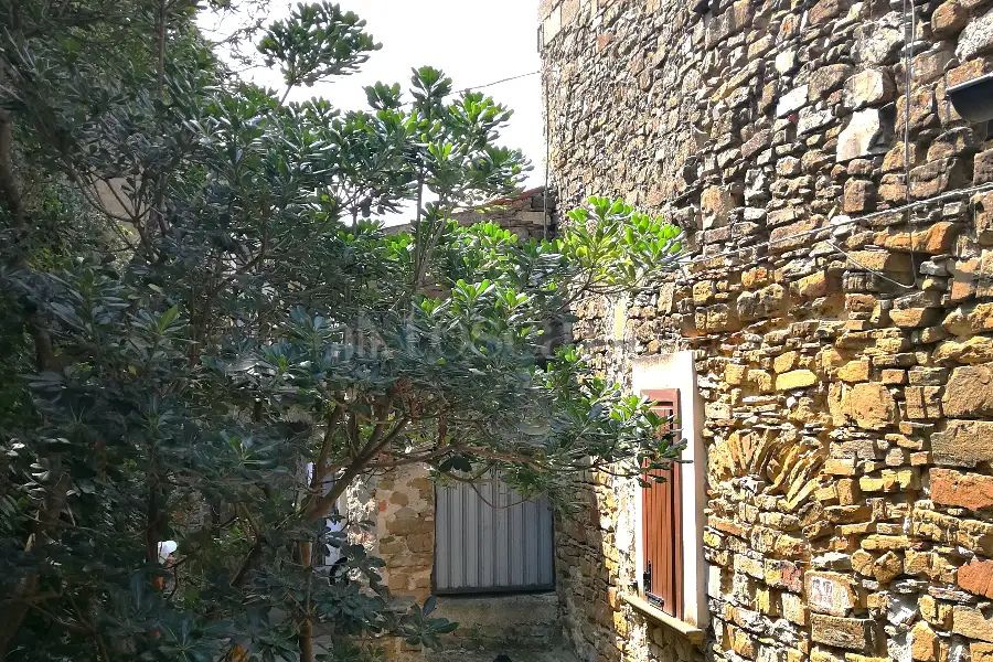 Rustico in vendita di 80 mq a €50.000 (rif. 4/2024)