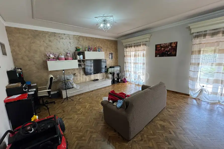 Villa in vendita di 416 mq a €439.000 (rif. 104/2026)