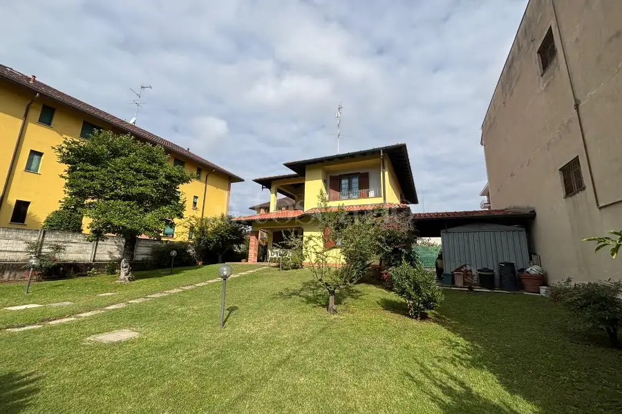 Villa in vendita di 280 mq a €570.000 (rif. 18/2025)