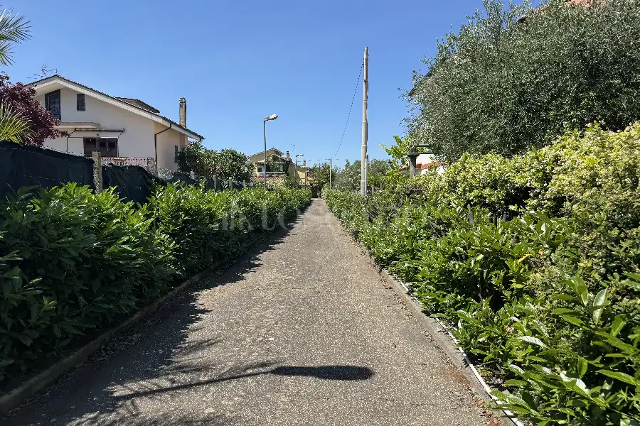 Villa in vendita di 350 mq a €475.000 (rif. 15/2025)