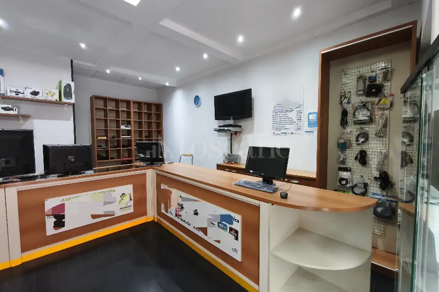 Negozio in vendita di 47 mq a €48.000 (rif. 6/2026)