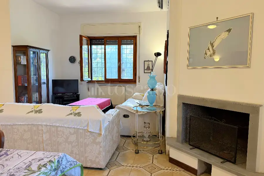 Villa in vendita di 250 mq a €739.000 (rif. 100/2026)