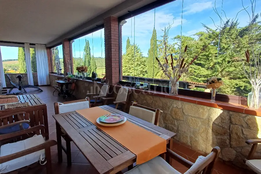 Villa Plurifamiliare in vendita di 800 mq a €1.390.000 (rif. 26/2024)