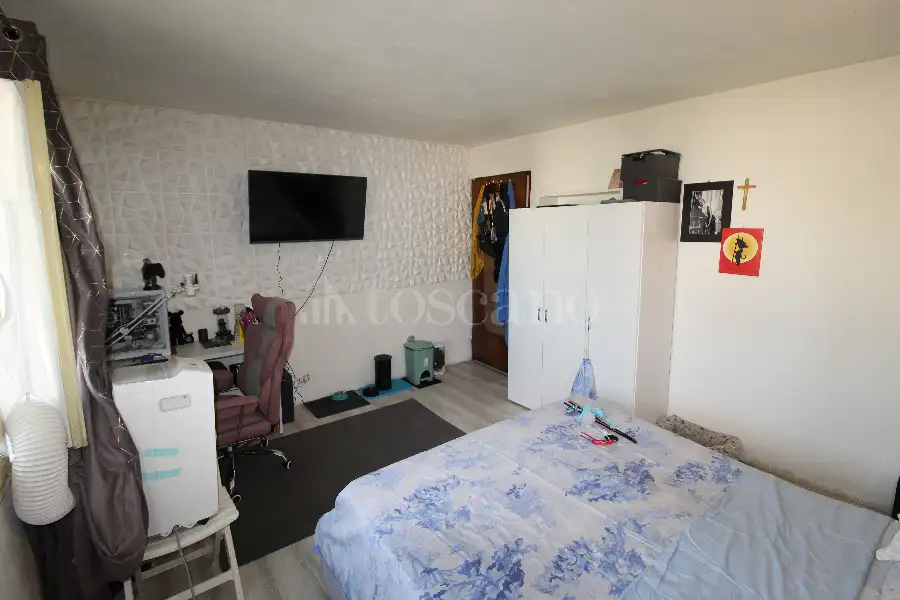 Casa Indipendente in vendita di 230 mq a €199.000 (rif. 100/2026)