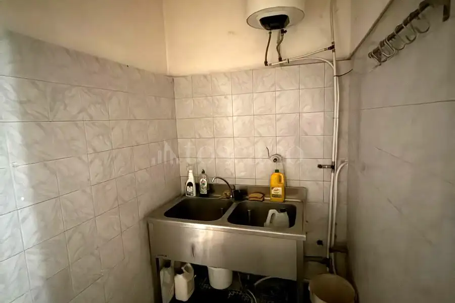 Laboratorio in vendita di 136 mq a €175.000 (rif. 15/2026)