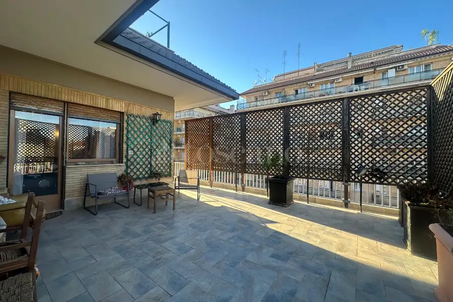 Attico in vendita di 189 mq a €680.000 (rif. 24/2025)