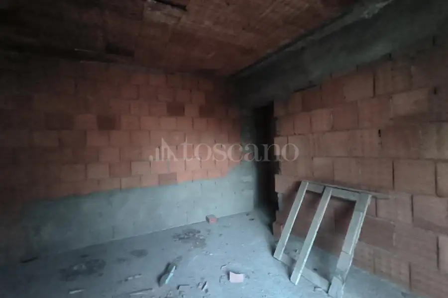 Casa Indipendente in vendita di 344 mq a €110.000 (rif. 46/2025)