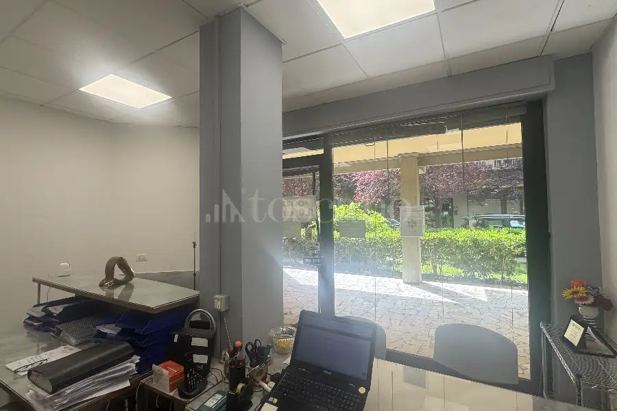 Negozio in vendita di 89 mq a €155.000 (rif. 28/2026)