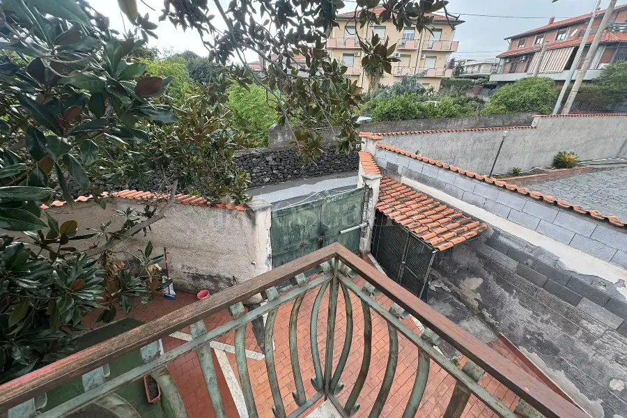 Villa Bifamiliare in vendita di 480 mq a €499.000 (rif. 171/2026)