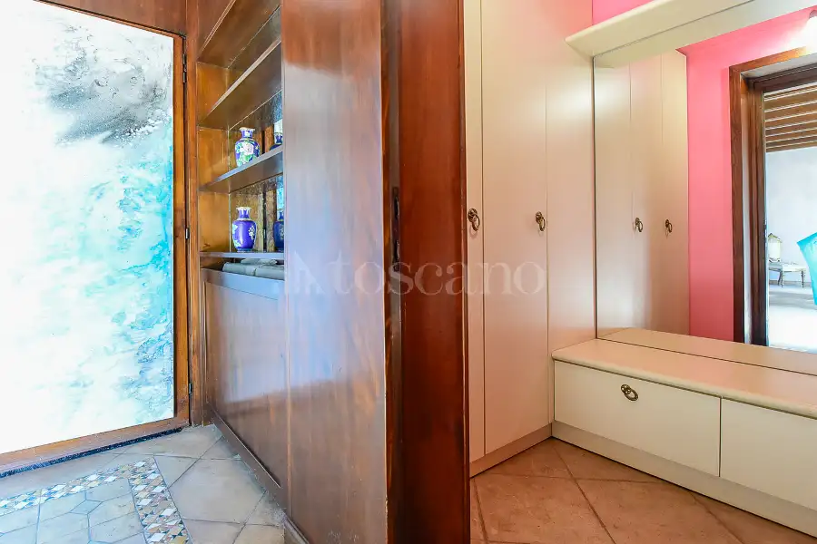 Villa in vendita di 320 mq a €630.000 (rif. 53/2026)