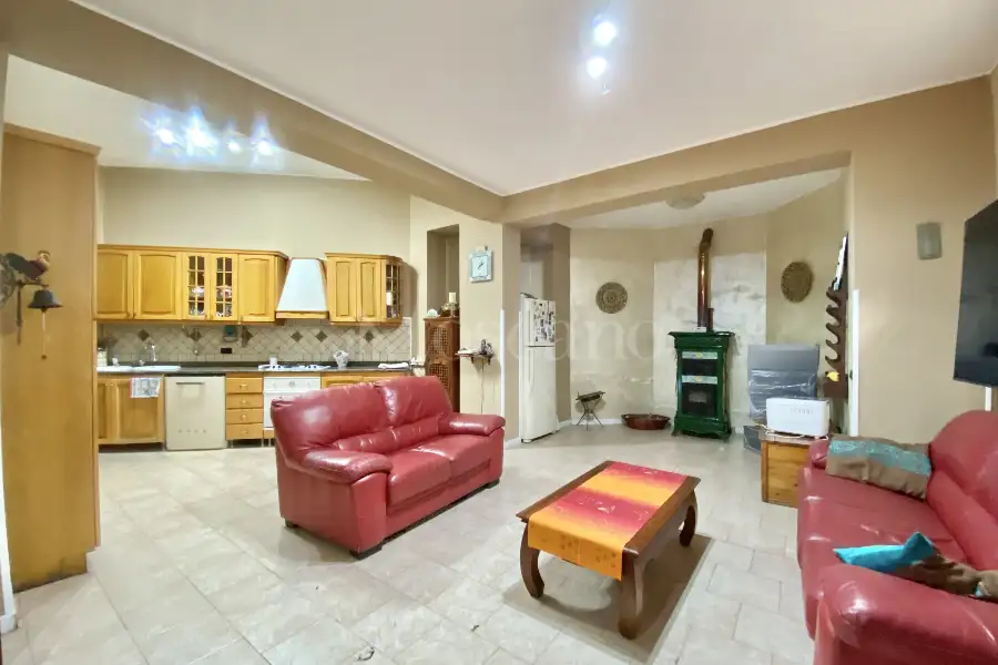 Villa in vendita di 431 mq a €510.000 (rif. 8/2026)