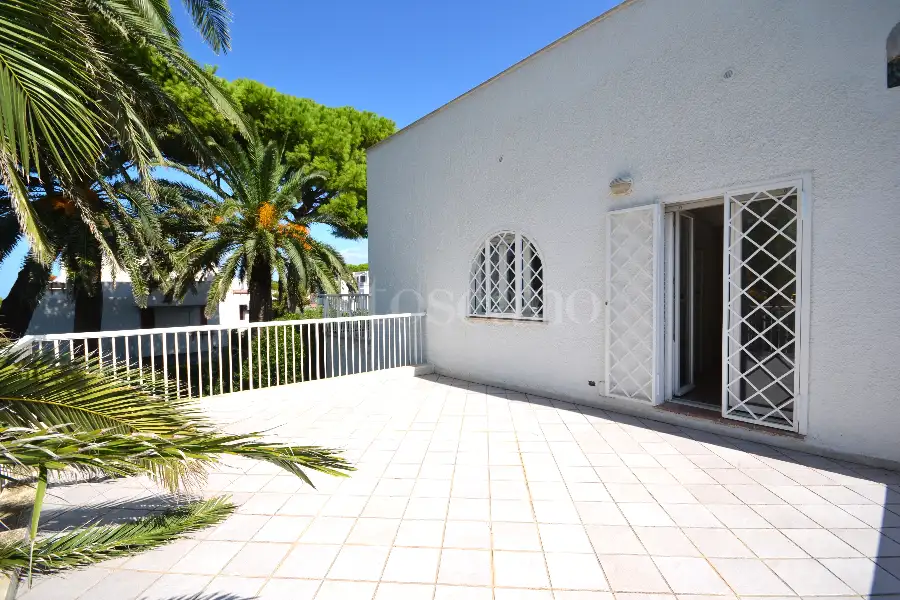 Casa Indipendente in affitto di 180 mq a €2.900 (rif. 43/2025)