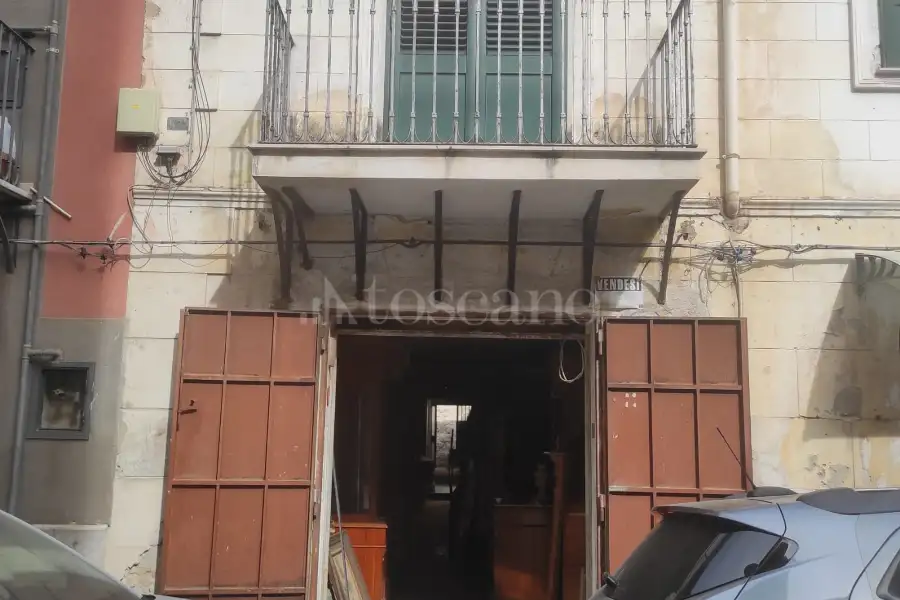 Laboratorio in vendita di 130 mq a €60.000 (rif. 35/2026)