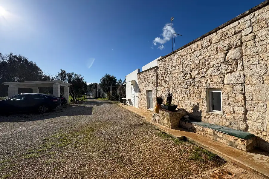 Villa in vendita di 170 mq a €780.000 (rif. 3/2026)