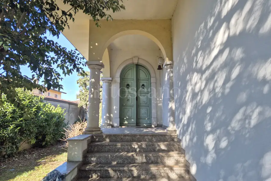 Villa in vendita di 330 mq trattativa riservata (rif. 3/2026)