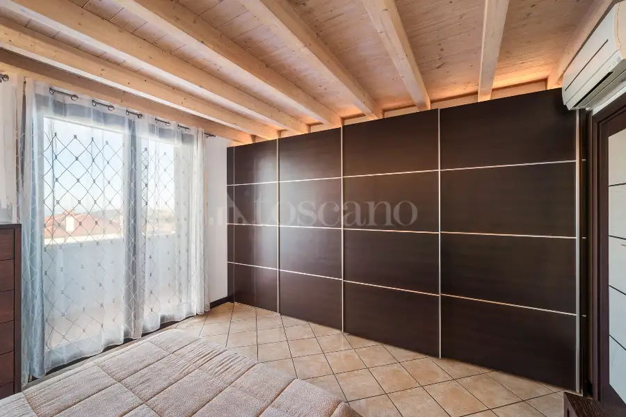 Villa in vendita di 350 mq a €980.000 (rif. 70/2025)