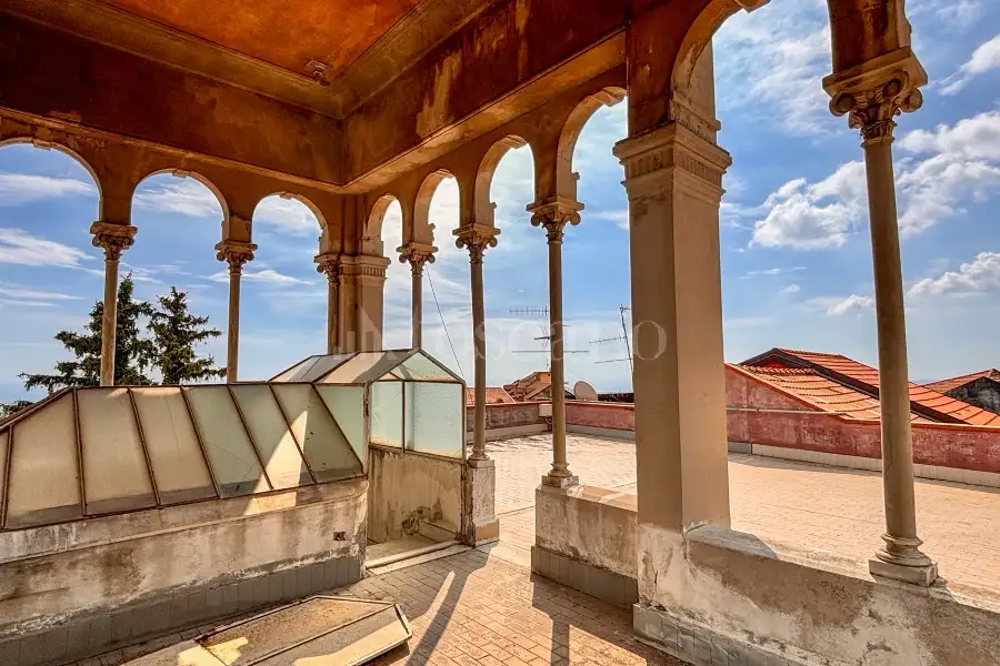 Casa Indipendente in vendita di 313 mq a €295.000 (rif. 134/2026)