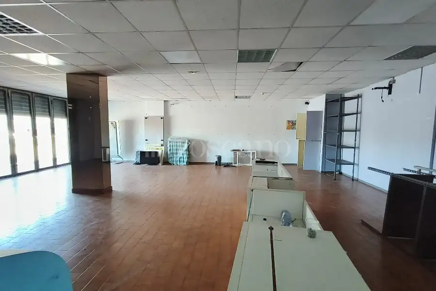 Negozio in vendita di 160 mq a €159.000 (rif. 25/2026)
