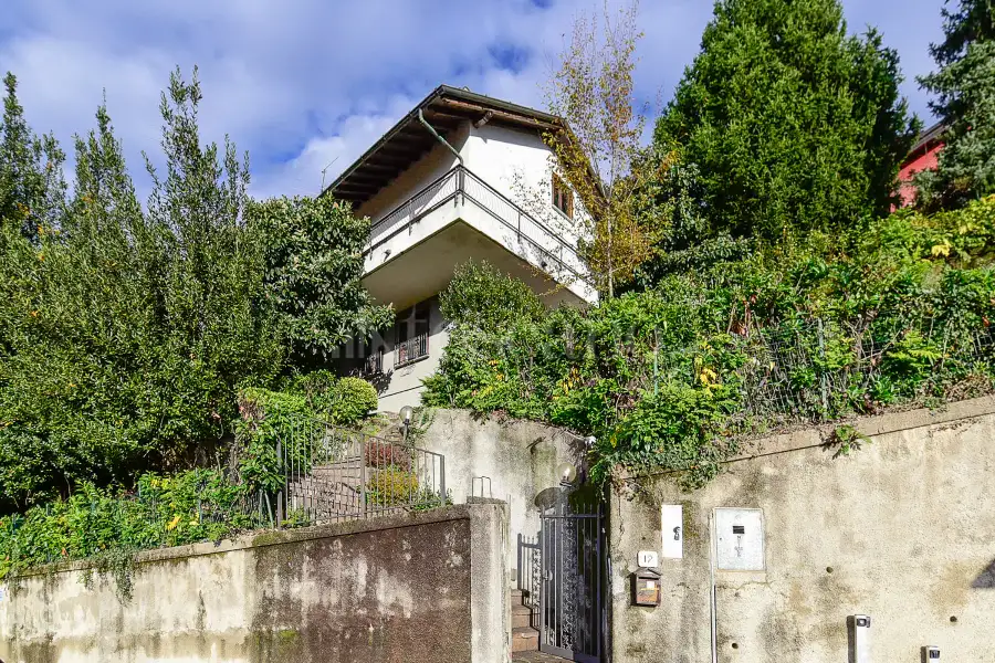 Casa Indipendente in vendita di 350 mq a €510.000 (rif. 50/2025)