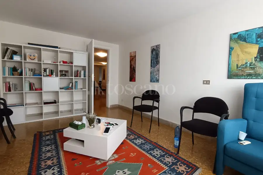 Ufficio in vendita di 165 mq a €225.000 (rif. 51/2024)