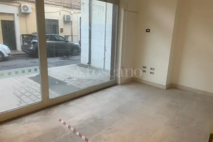 Ufficio in affitto di 280 mq a €7.000 (rif. 6/2026)