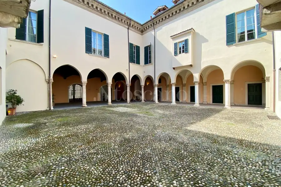 Casa in vendita di 190 mq a €800.000 (rif. 9/2026)