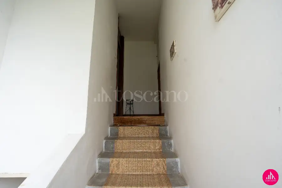 Villa Bifamiliare in vendita di 200 mq a €179.000 (rif. 186/2026)